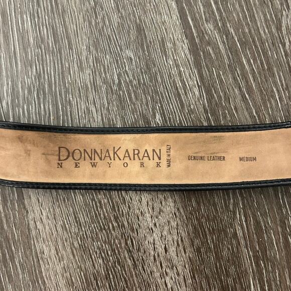 Vintage Donna Karan New York Black Leather Waist Belt Med Gold Sculptural Buckle - Picture 4 of 15
